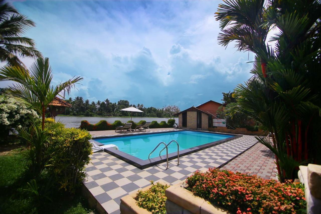 Green Palace Ayurveda Resort, Alleppey Alappuzha المظهر الخارجي الصورة