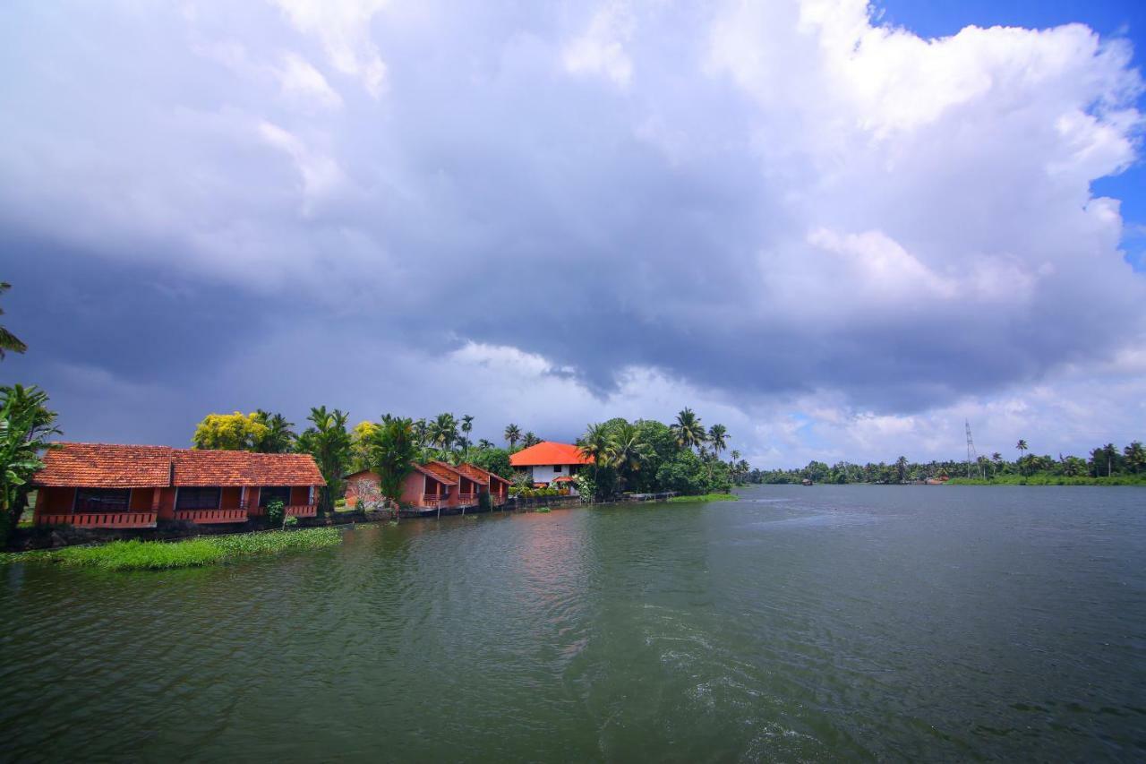 Green Palace Ayurveda Resort, Alleppey Alappuzha المظهر الخارجي الصورة