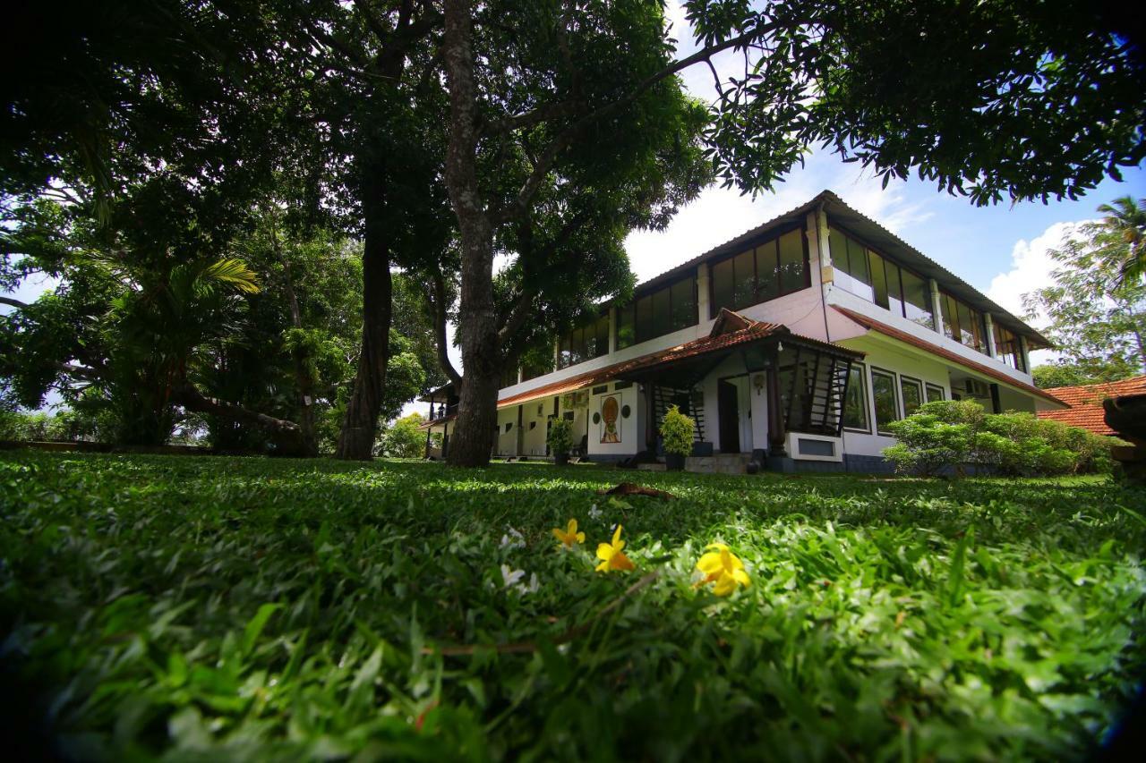 Green Palace Ayurveda Resort, Alleppey Alappuzha المظهر الخارجي الصورة